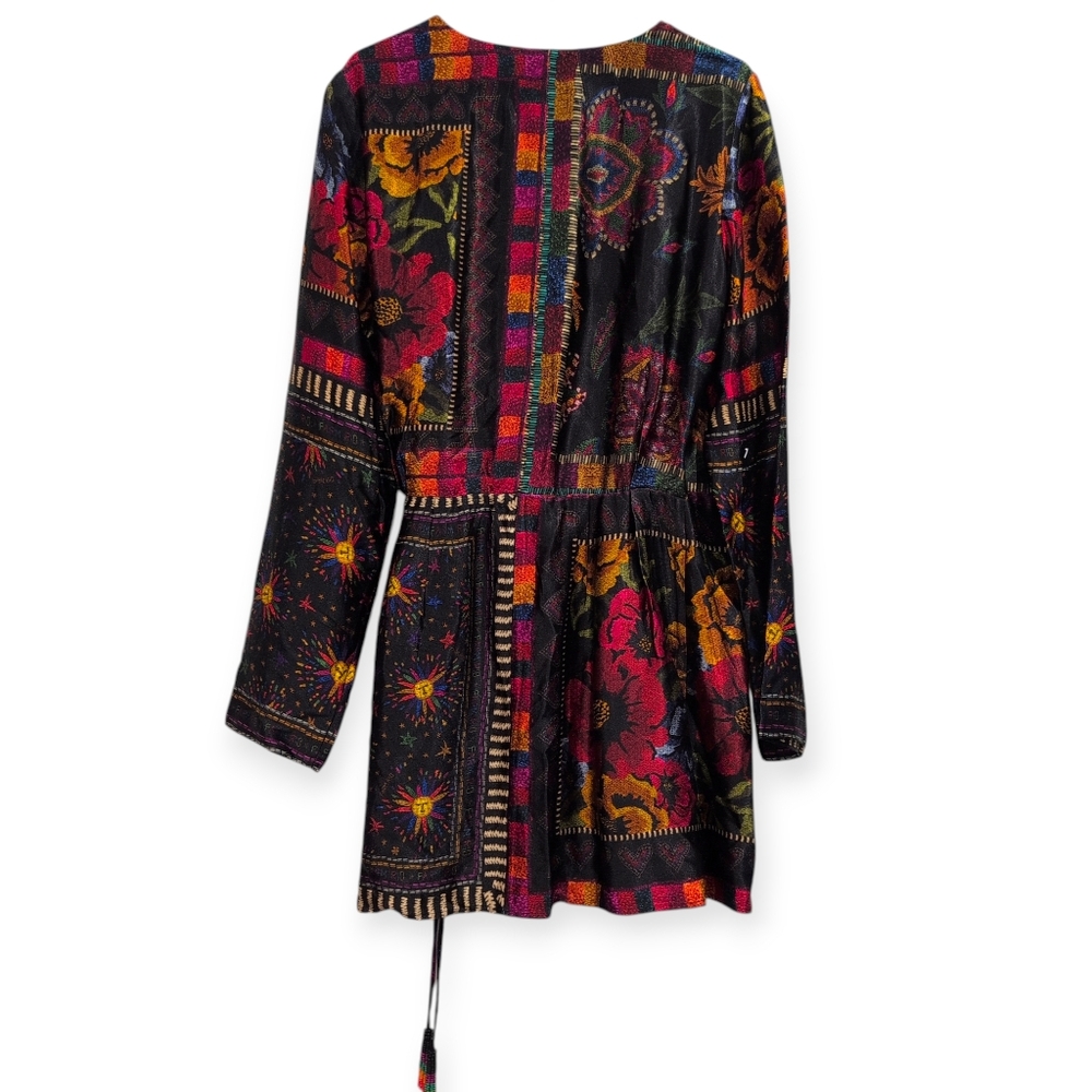 NWT Farm Rio Mixed Scarves Wrap Floral Mini Dress in Size Medium - Picture 5 of 9